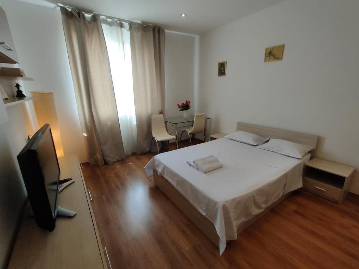Easystay Flats Bucharest Exterior photo
