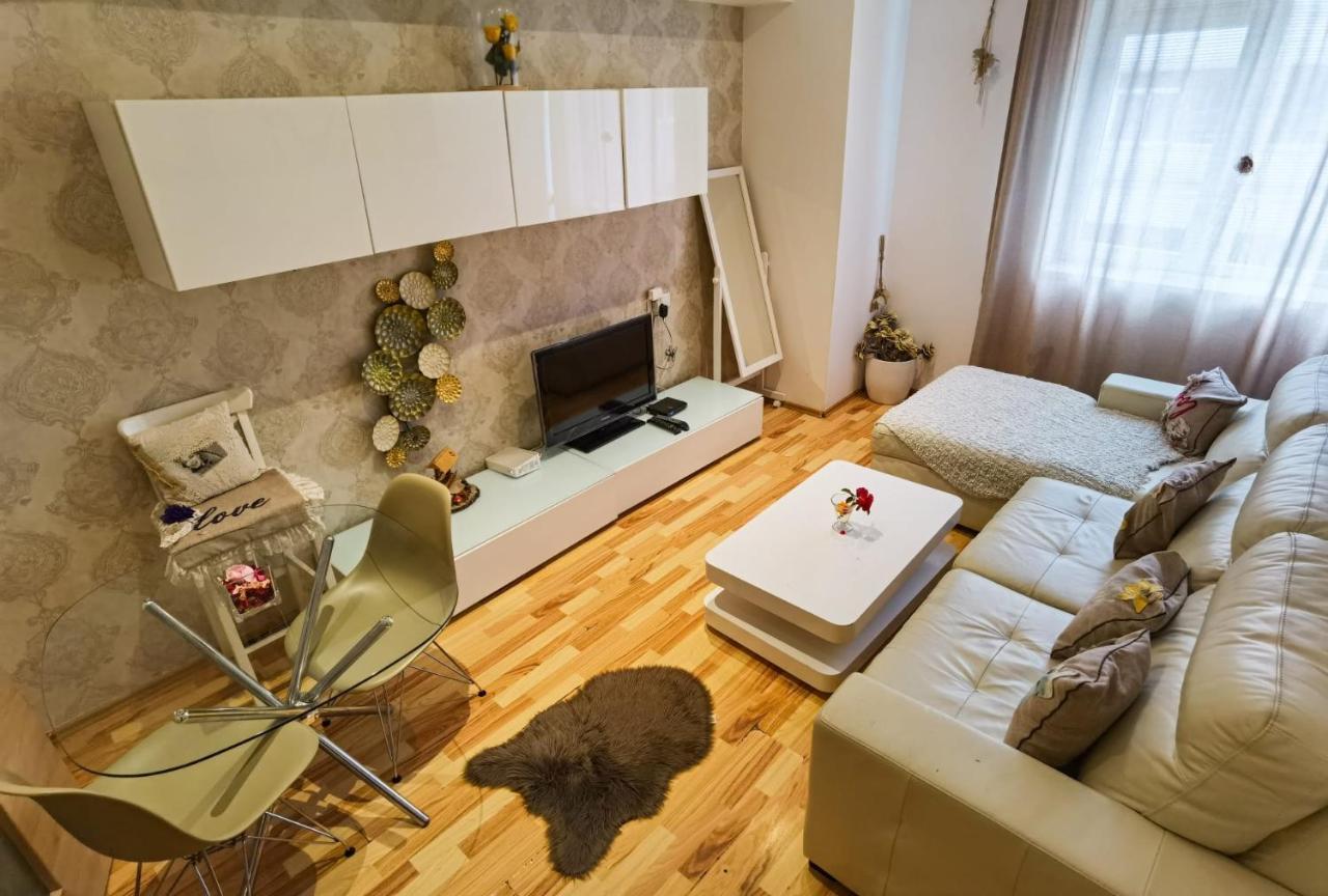 Easystay Flats Bucharest Exterior photo